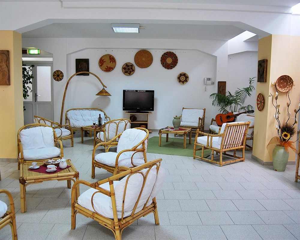 Domus Hotel 3*